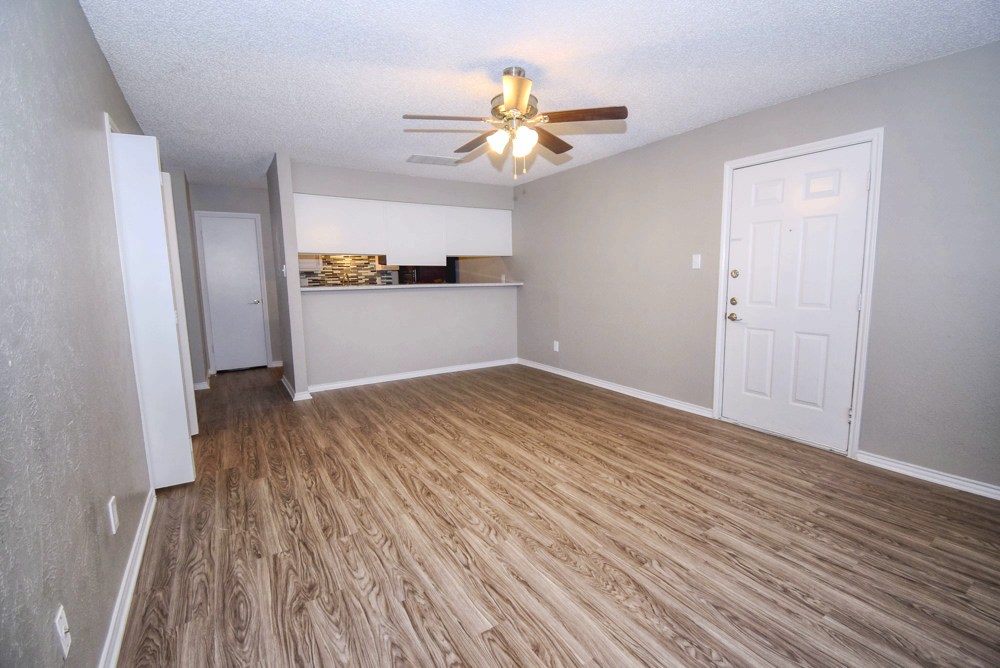 Trinity Pines Apartment Homes Denton, TX (940) 5141733